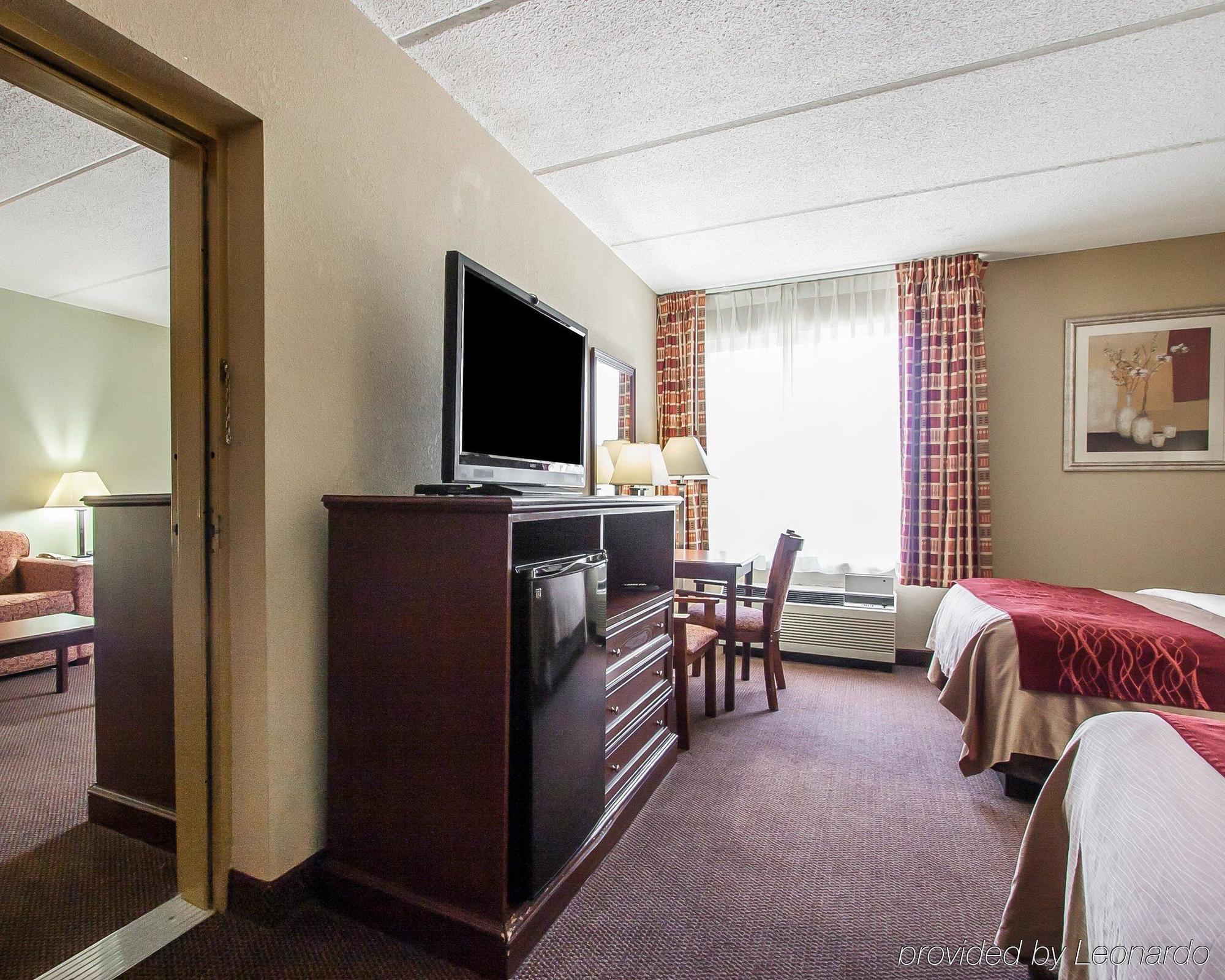 Comfort Inn Dickson Bagian luar foto